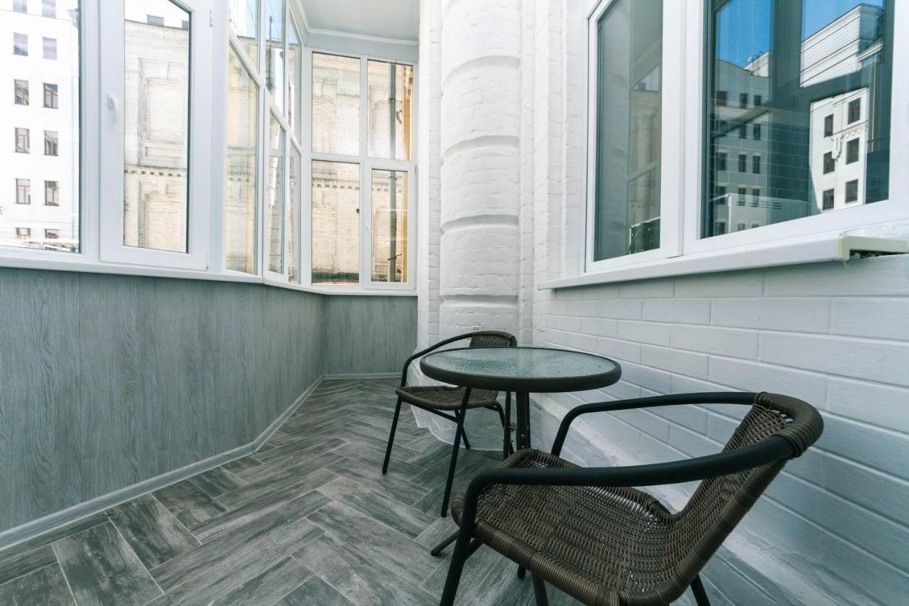 Luxury Beatiful Apartment On Pyshkinska Street เคียฟ ภายนอก รูปภาพ